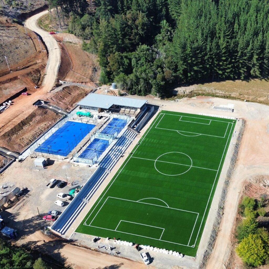 Instalación Cancha de Fútbol de pasto sintético